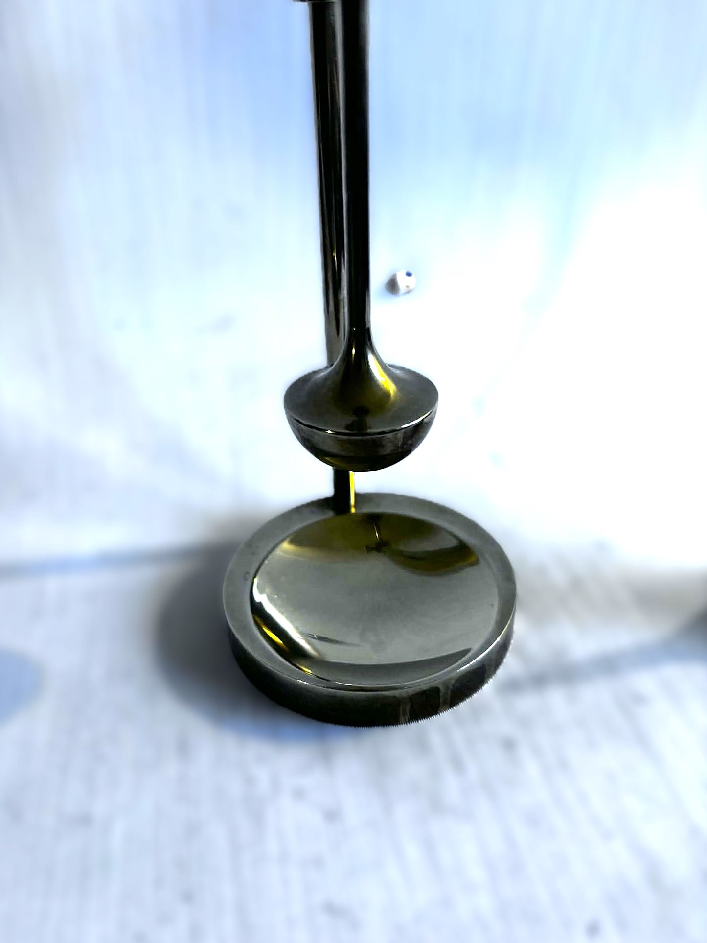 Vintage dansk Skibsolielampe af messing med gyro-ophæng, Danmark 1950`erne