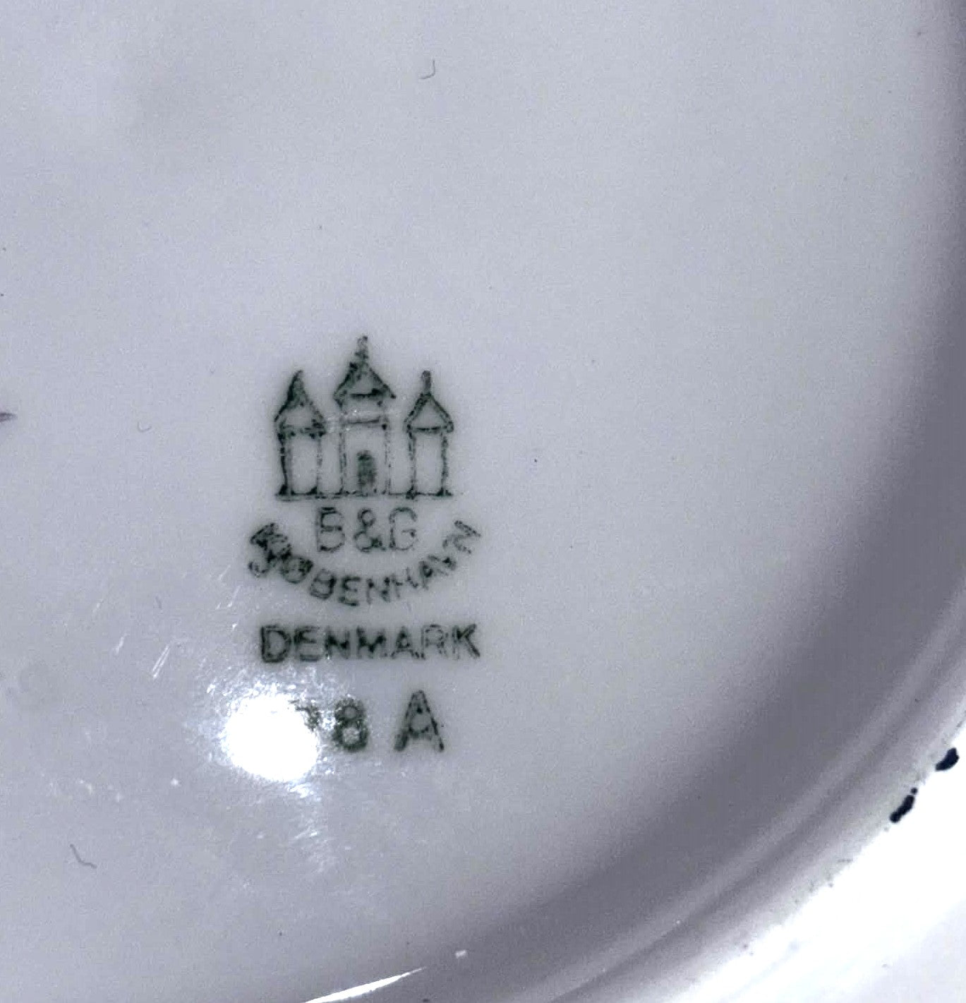 Smuk Bing & Grøndahl platte af keramik