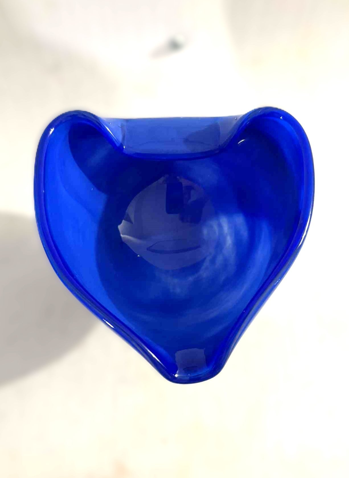 ストックホルムのグラスブルック Karin Hammar Skansen のガラスボウル