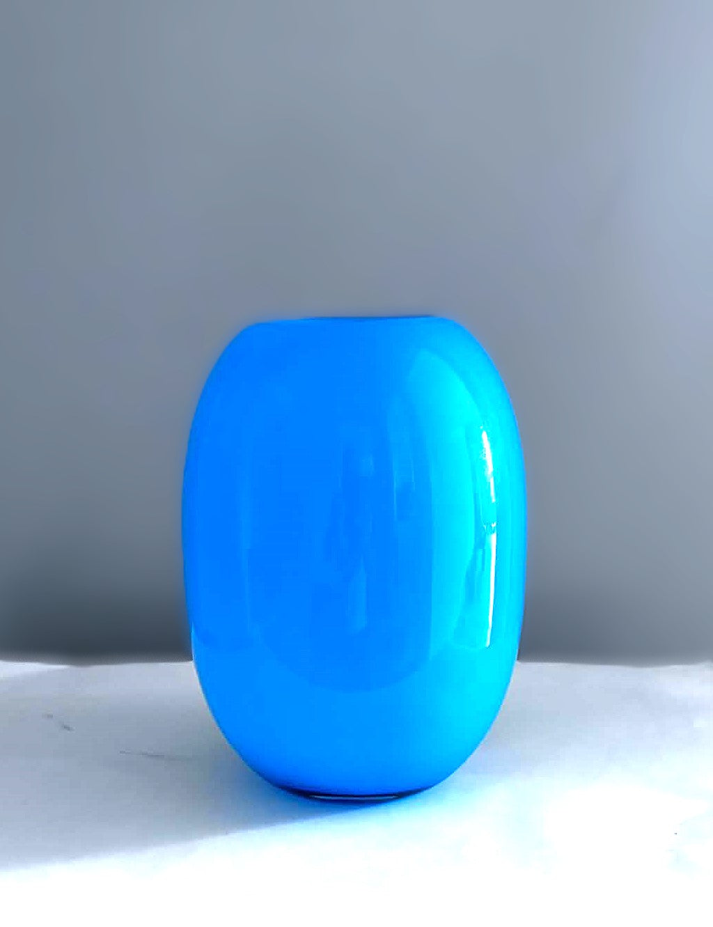SUPER vase by Piet Hein in coloured glass