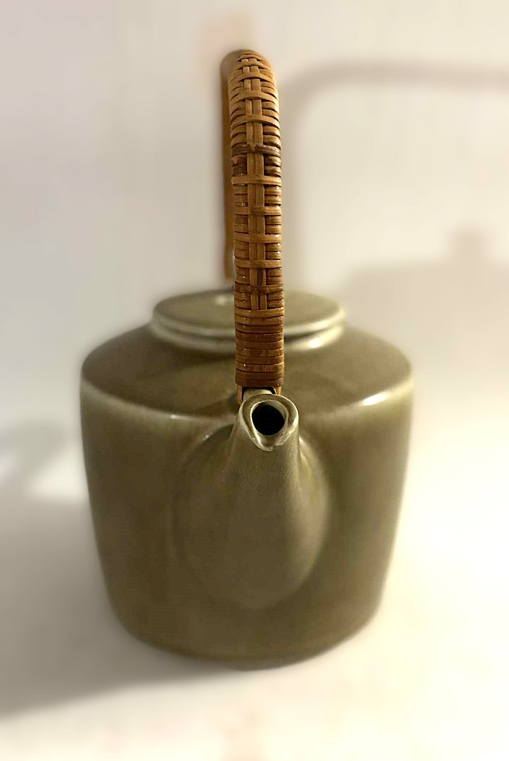 デンマークのパルシュース社製の美しい大型ティーポット（1960年代）