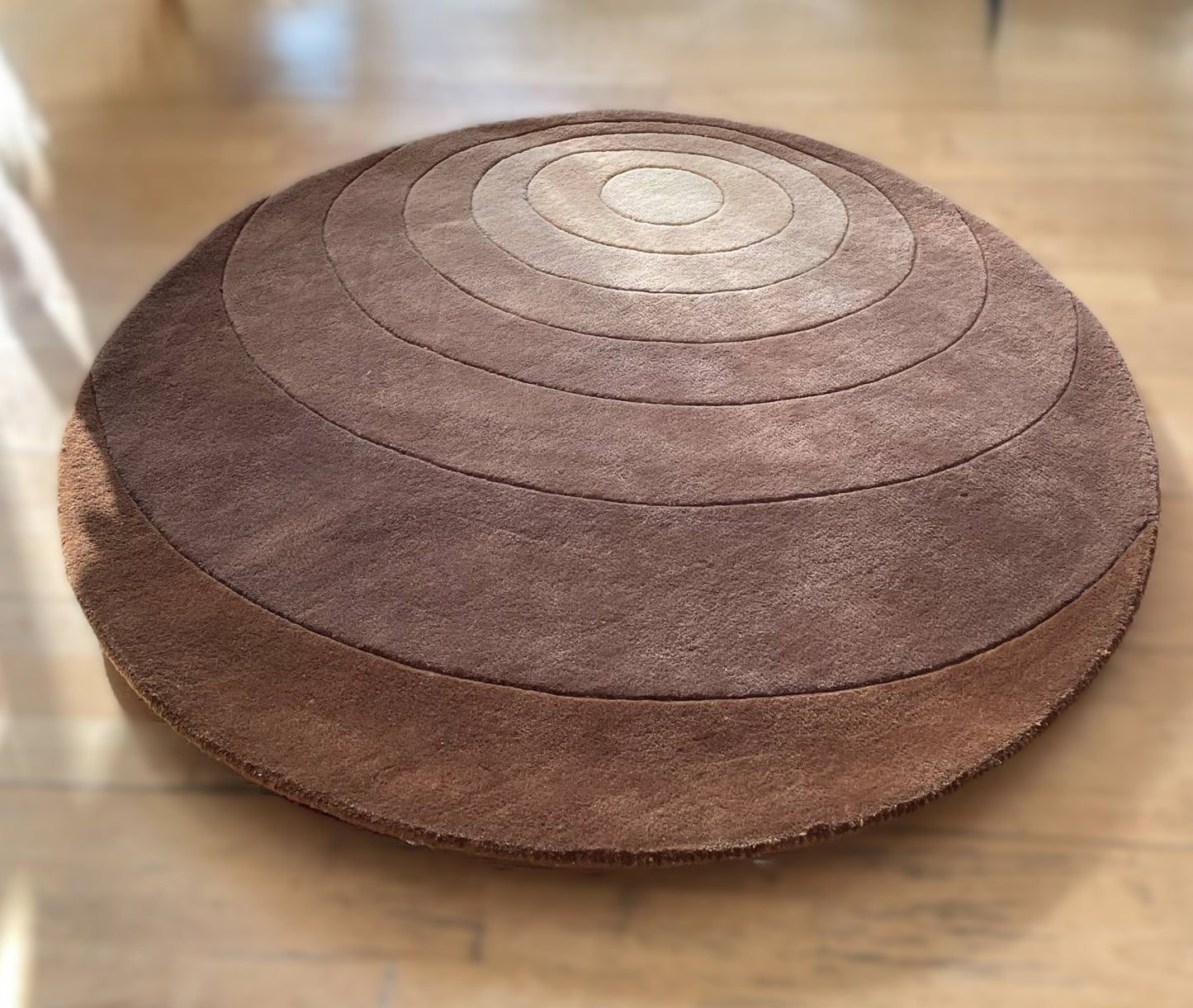 Verner Panton 1926-1998. Circular rug made of 100% New Zealand wool - no. 254789