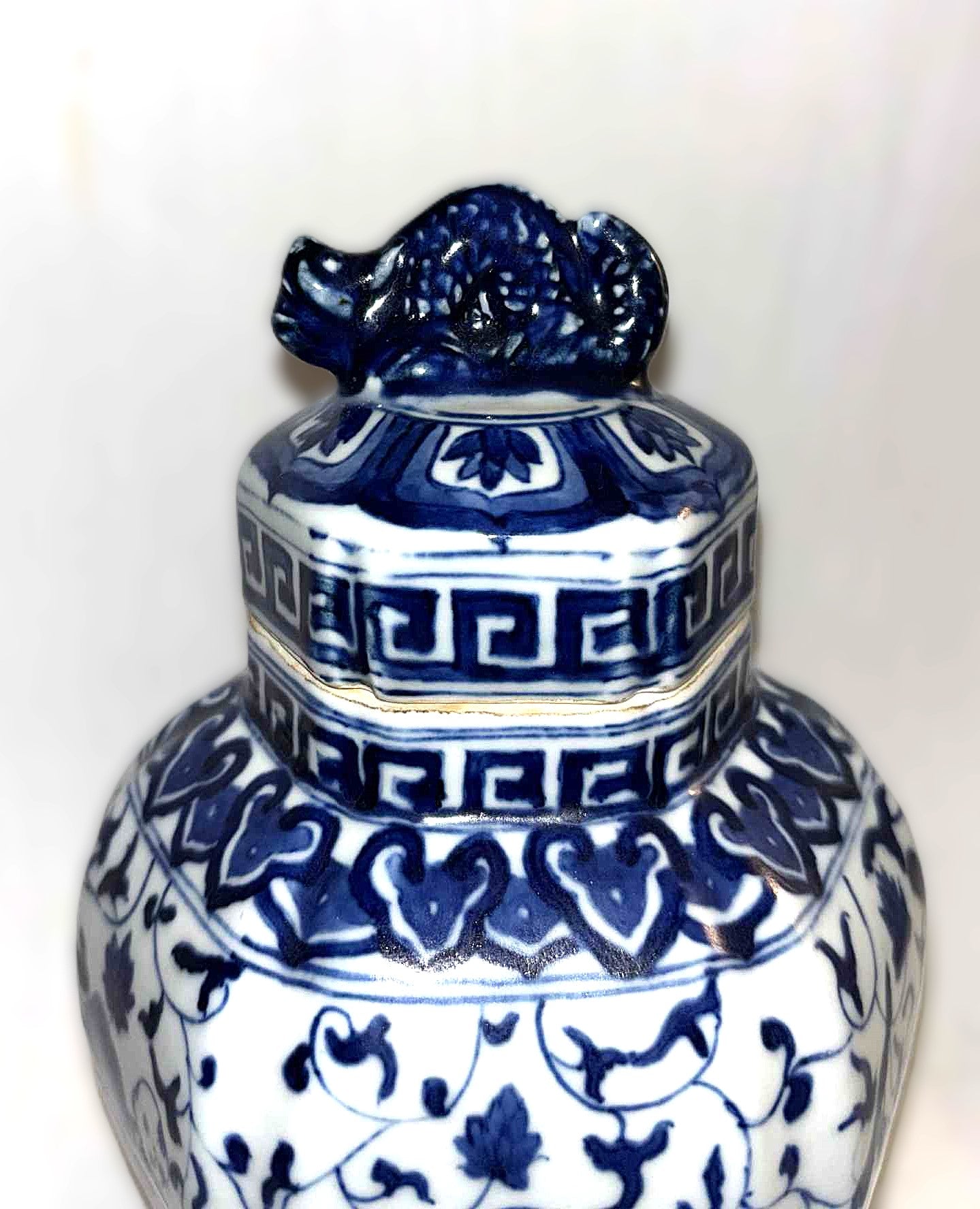 Qing Qianlong kinesisk blåhvid porcelænskrukke med låg