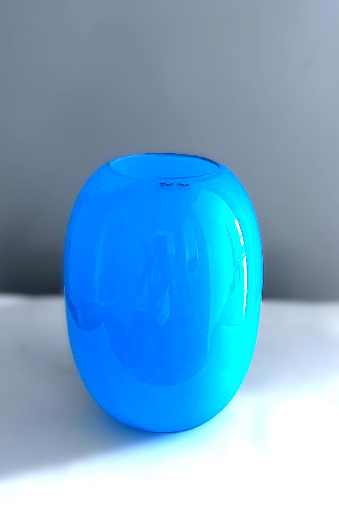 SUPER vase by Piet Hein in coloured glass