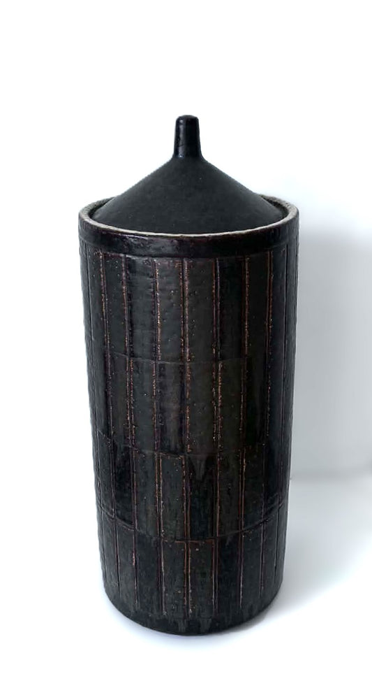 Large lidded stoneware vase from Palshus, design by Per Linnemann-Schmidt (1912-1999)