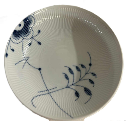 ロイヤルコペンハーゲンのブルーフルーテッドメガボウル