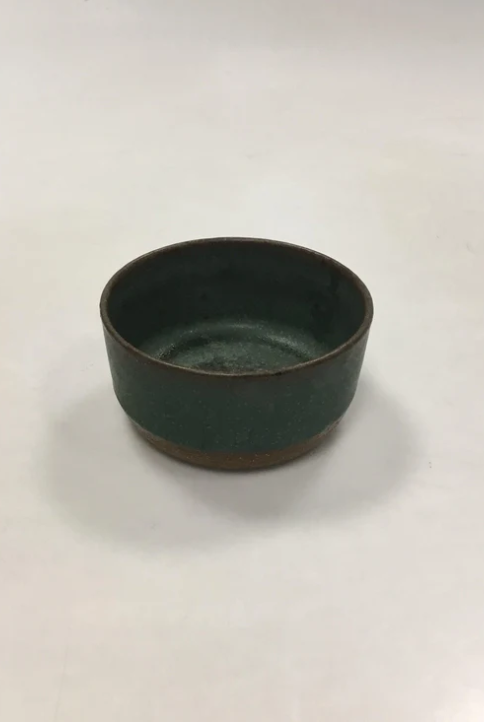 Smuk stentøjsskål fra Palshus i mørkeblå nuancer, Design Per Linnemann-Schmidt, 1960`erne