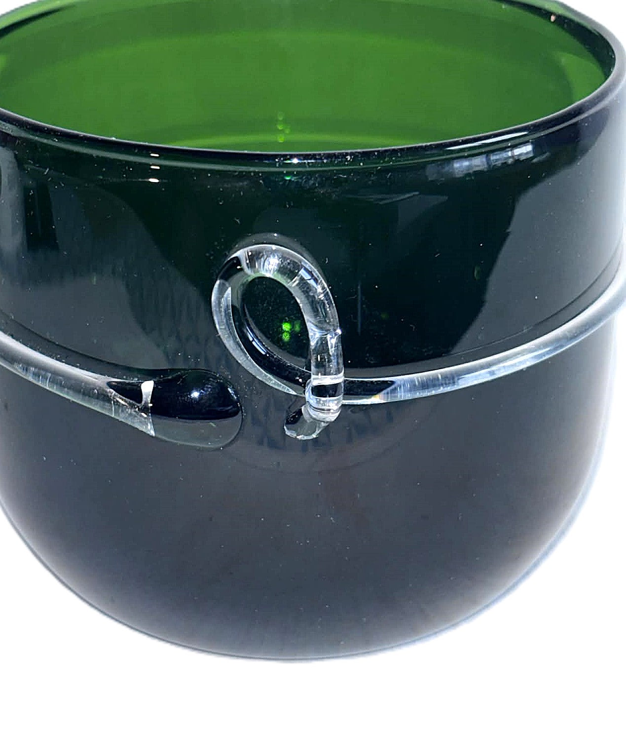 Smuk Urtepotteskjuler i grønt transparant glas, med en tråd af hvidt glas, 1976