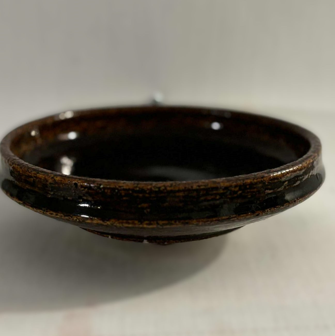 1960年代、デンマークのパルシュース産のミディアムサイズで希少な釉薬をかけた石器の皿