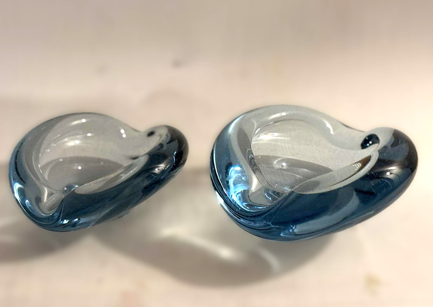 2 Smukke håndlavet skåle samt 1 Retro Umanak glasvase fra Holmegaard - nr. 0799