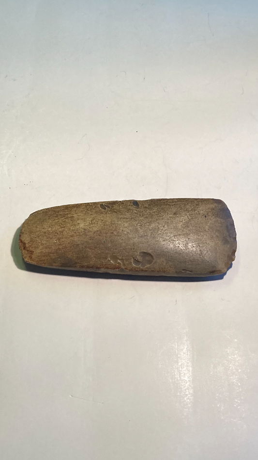 Nice old flint ax in good condition - no. 01501