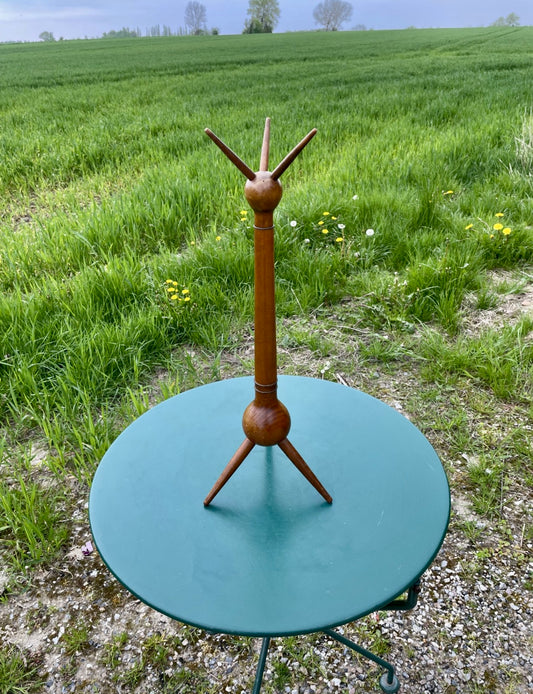 Great Severin Hansen Jr. stand in beech wood - no. 014010