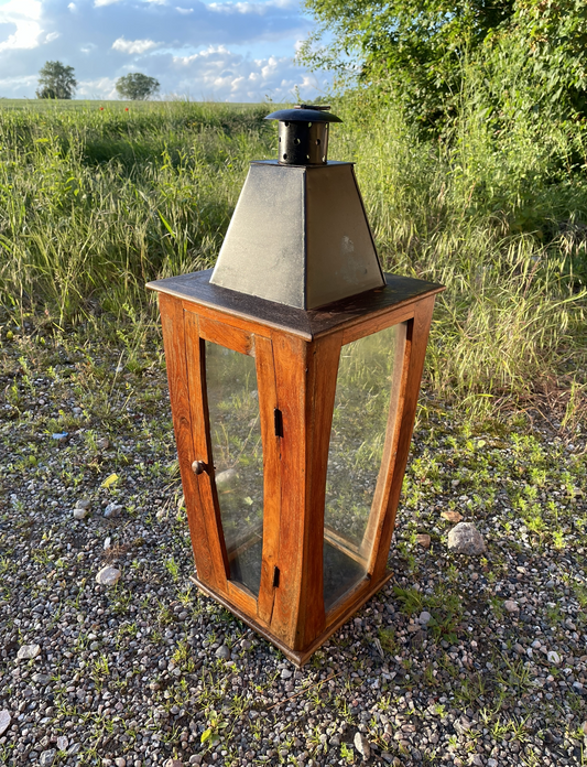 Nice old outdoor lantern in wood, metal &amp; glass - no. 035080