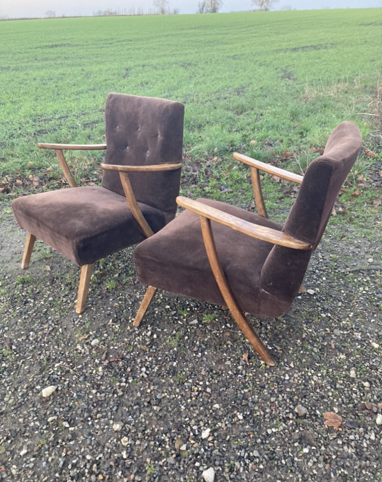 2 beautiful vintage armchairs, frame in stained beech - no. 0988
