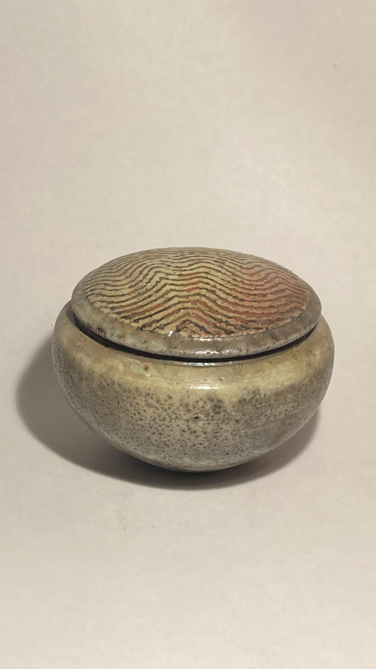 Nice Per Weiss (F. Melby 1953) ceramic jar with lid - no. 01471