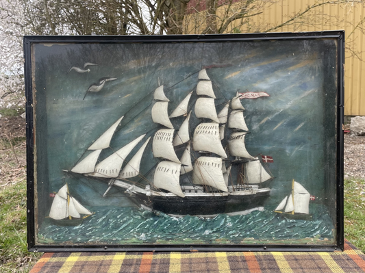 Diorama kunst, halvmodel sejlskib “Dagmar” fra 1940erne - nr. 850825