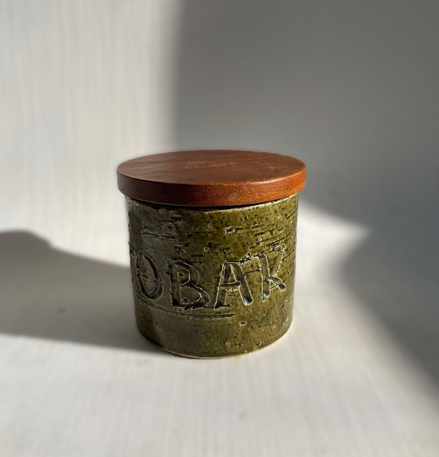 HOGNAS Ceramics, Swedish ceramic Tobacco jar with teak lid from the 1960s