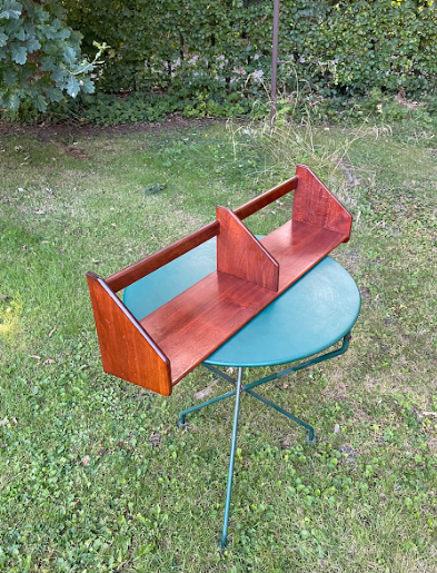 Wegner Shelf in stained beech - no. 09047