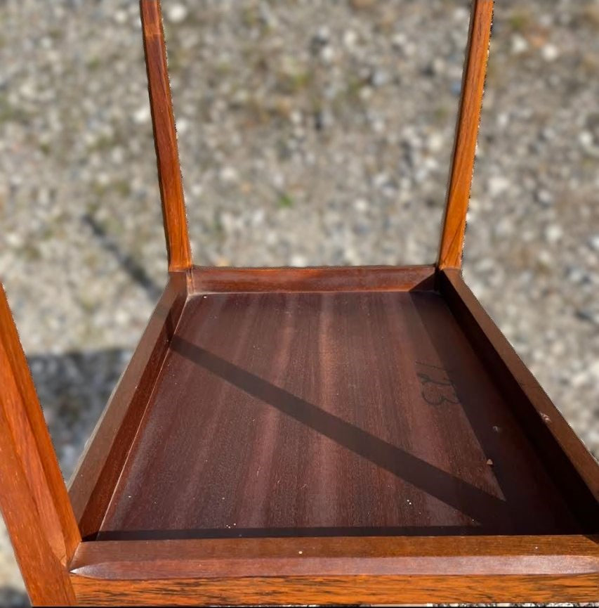 Flot sidebord i Palisander fra CFC Silkeborg, design af Johannes Andersen - nr. 09013