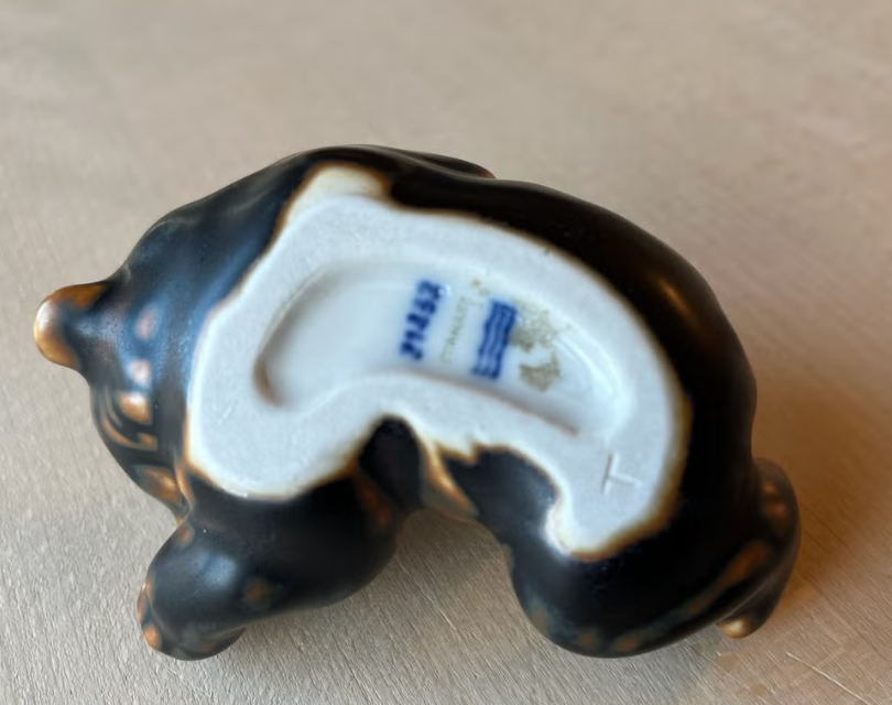 Knud Kyhn for Royal Copenhagen, sweet little ceramic bear figurine