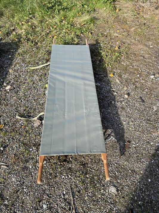 FLAP FAIR BERE IN FINE FUNCTIONAL STAND - No. 09151