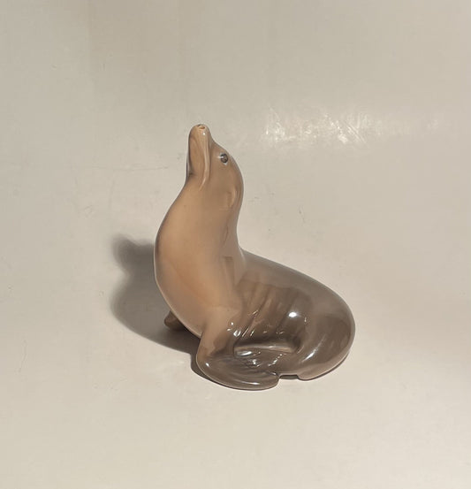Beautiful porcelain sea lion from Royal Copenhagen - no. 011000
