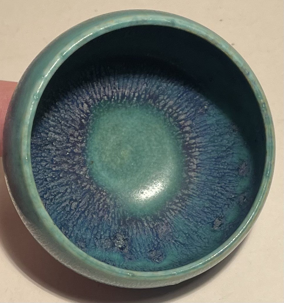 Beautiful Saxbo vase by Eva Stæhr Nielsen - no. 011011
