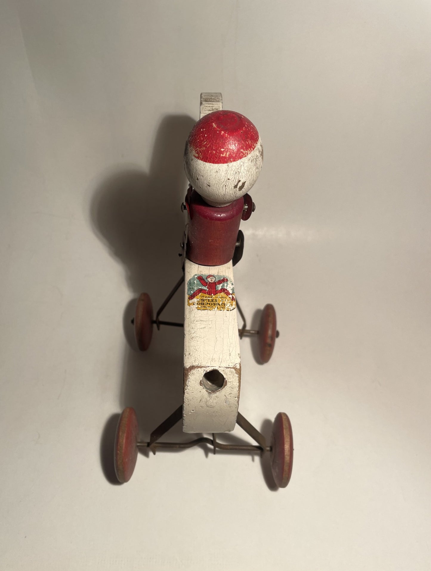 Antique pull toy from Hustler Toy Co. approx. 1920 - No. 09265
