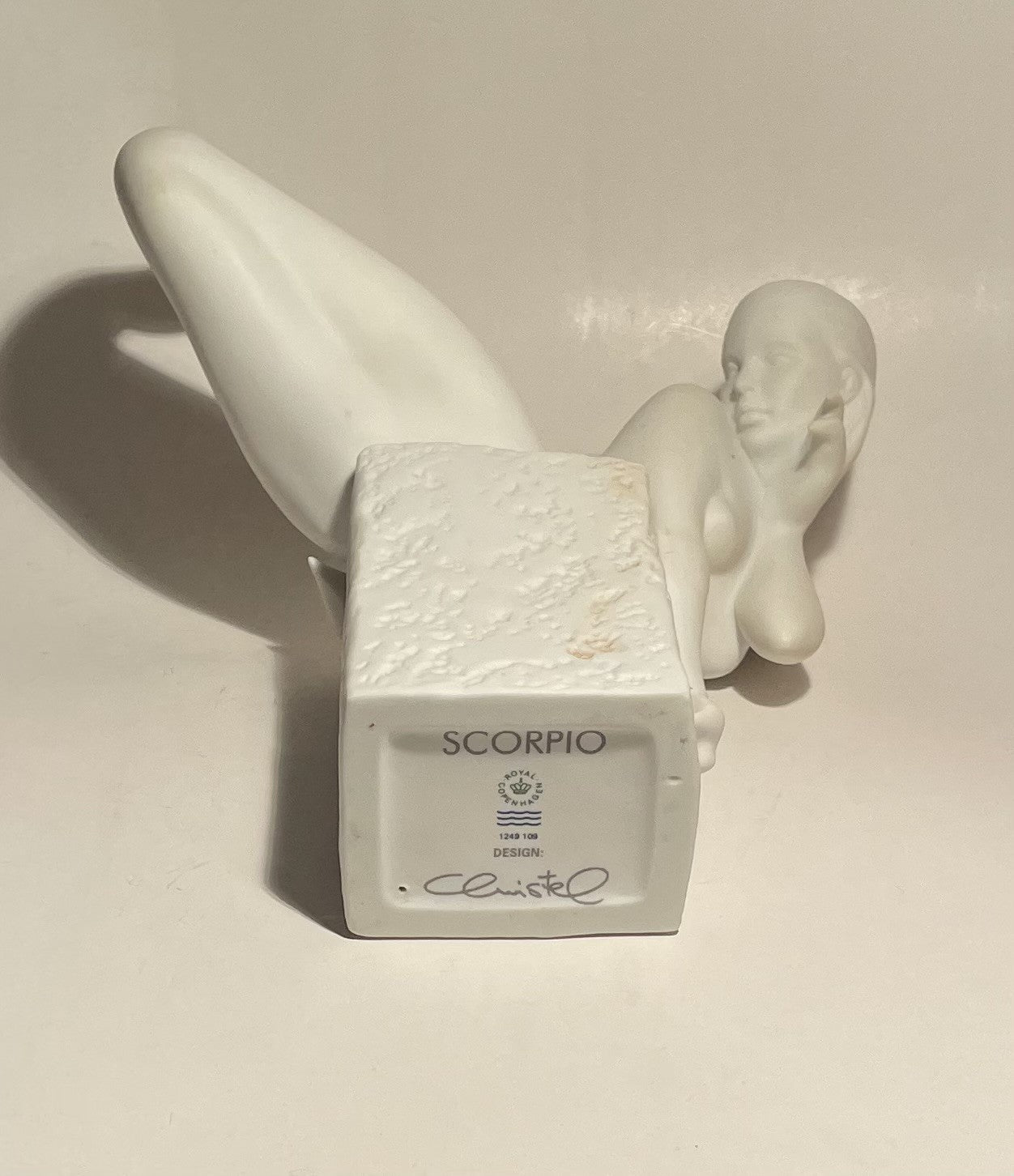 Flot porcelæn figur fra Royal Copenhagen, design af Christel Zodiac Chart - nr. 011013