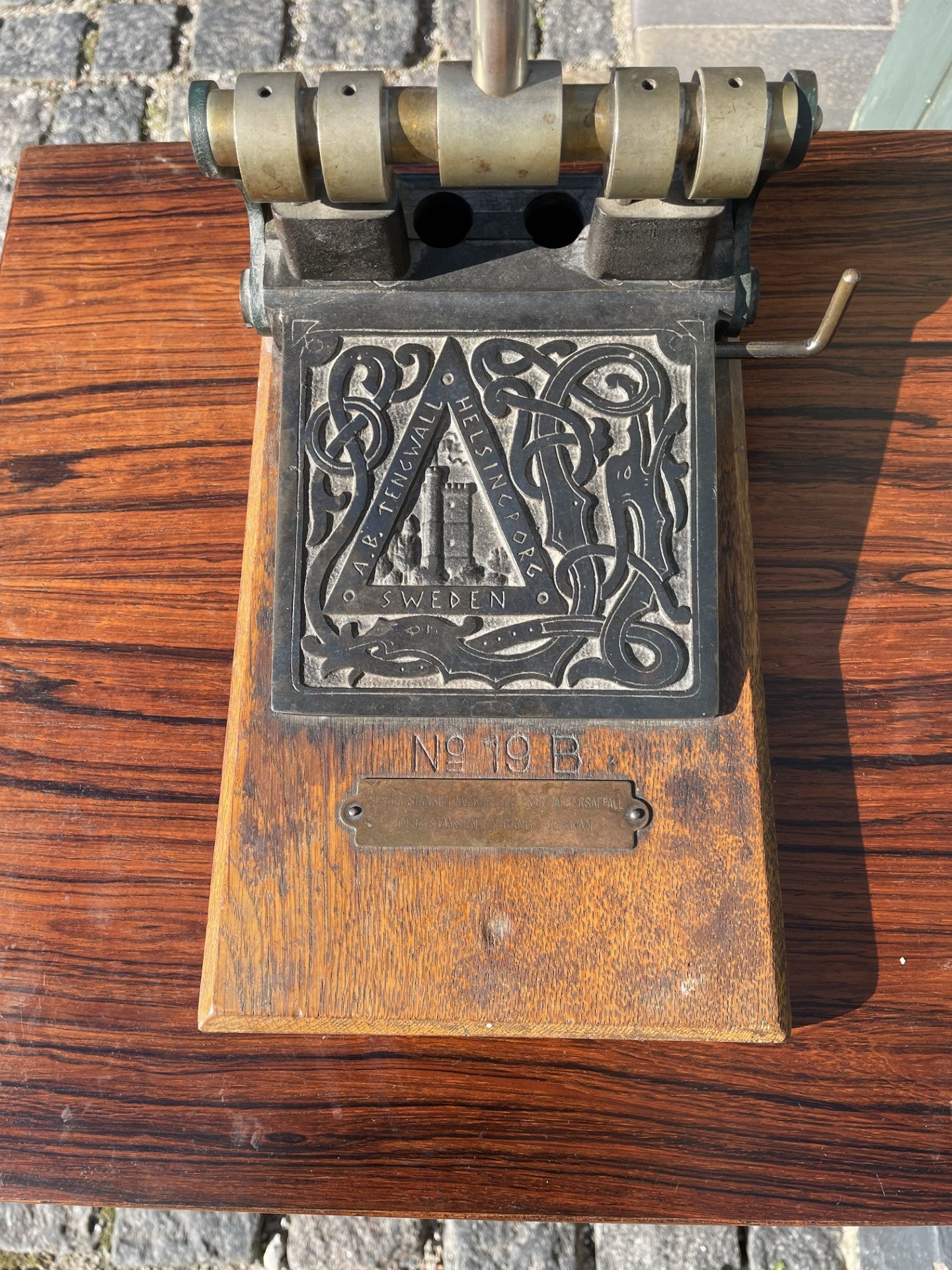 Antique Swedish hole punch machine from 1910 - no. 011079