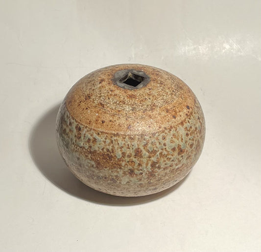 美しい炻器の花瓶、底にサインあり - 011360