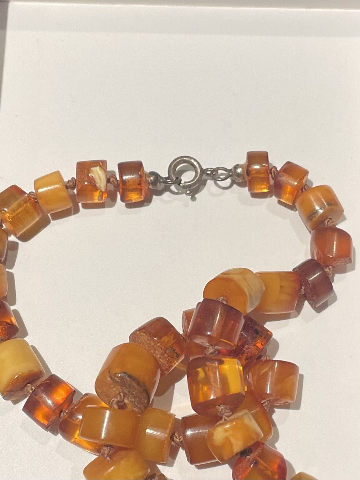 Beautiful amber necklace - no. 02040