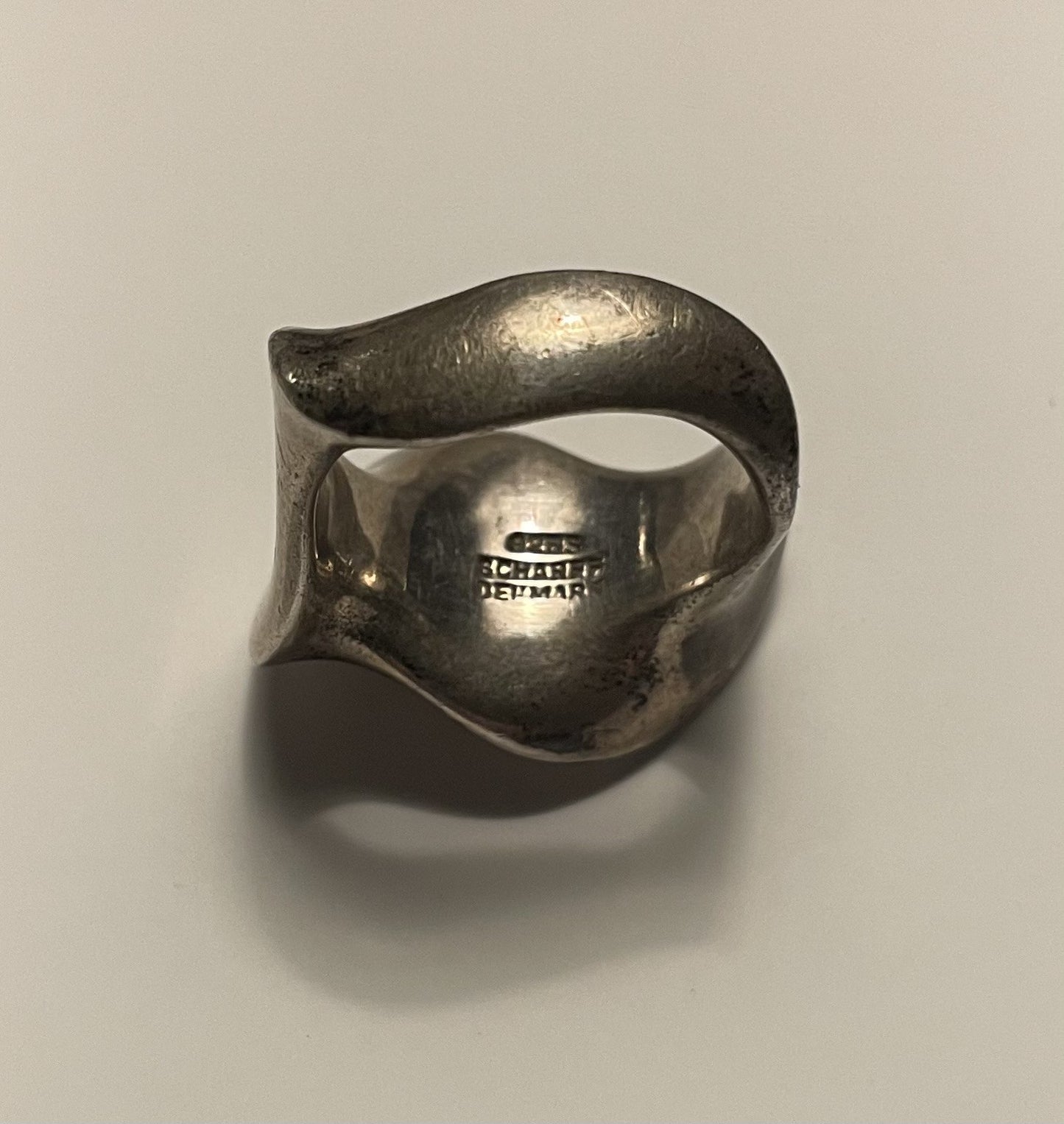 Unique silver ring design by silversmith Allan Scharff - no. 01049