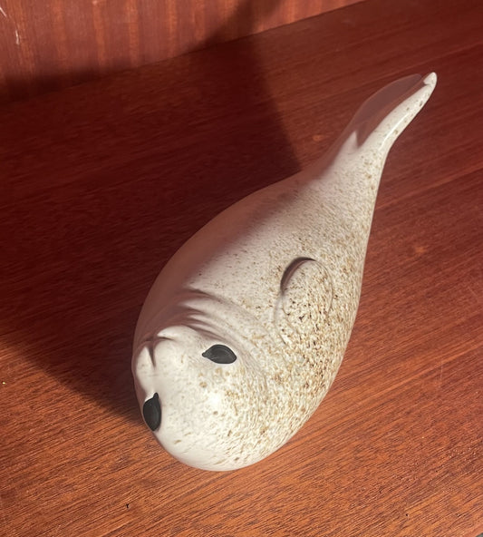 Ceramic grey seal from Gustavsberg, design by Poul Hoff - no. 02830