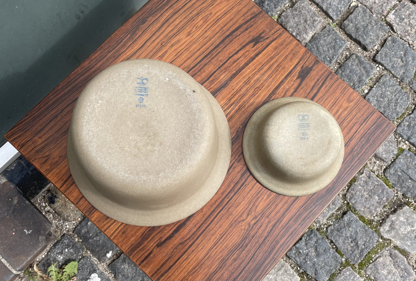 2 pcs. vintage Grethe Meyer fire pot bowls from Royal Copenhagen - no. 012027