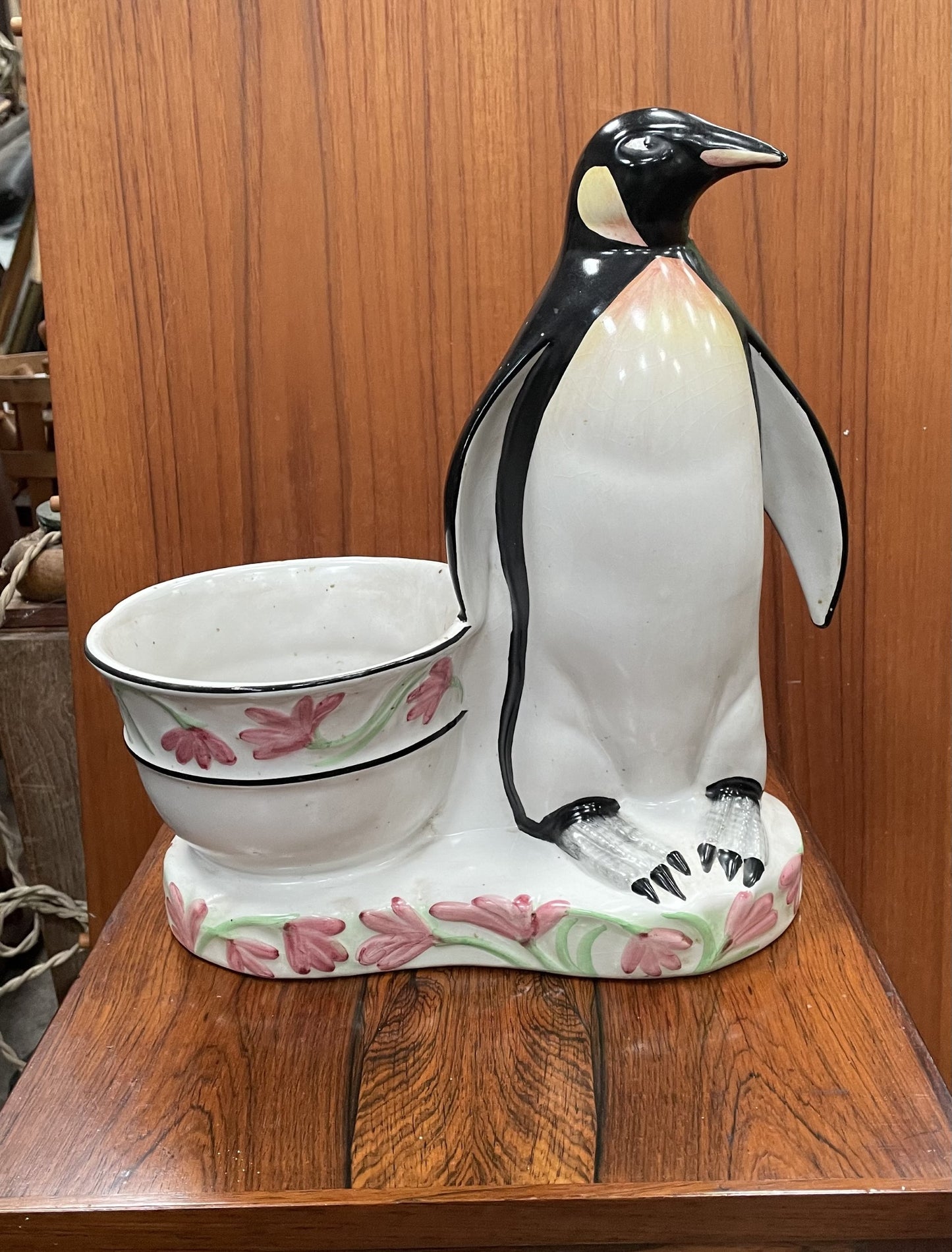 Beautiful flower pot hider in ceramic - no. 012010