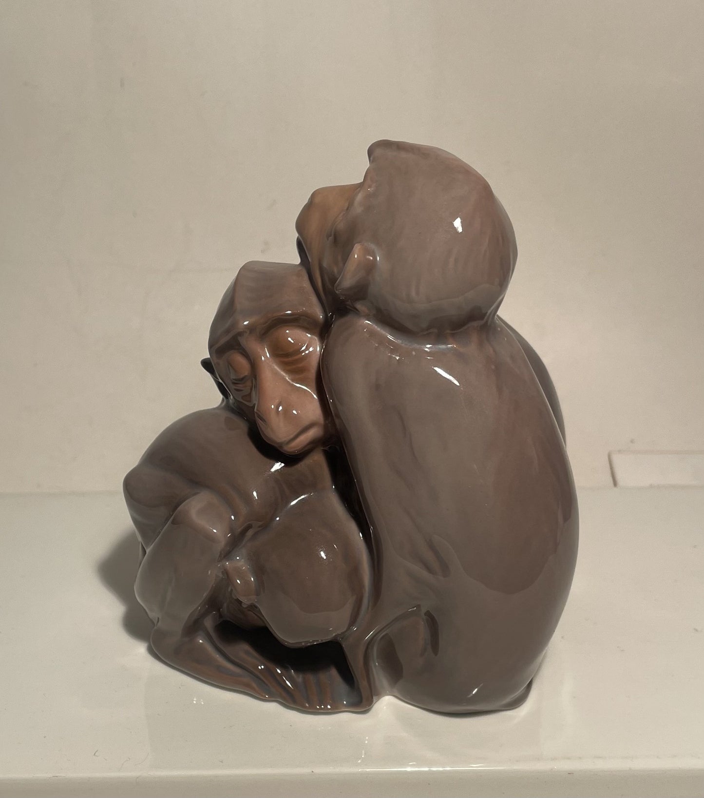 Bing &amp; Grondahl porcelain figurine, design by Ingeborg Plockross Irminger - no. 021130