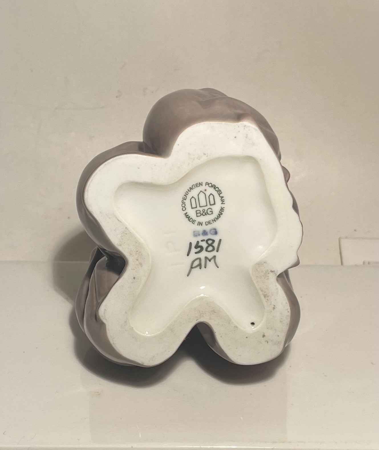 Bing &amp; Grondahl porcelain figurine, design by Ingeborg Plockross Irminger - no. 021130