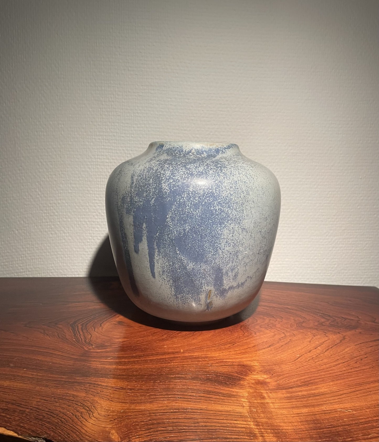 Beautiful Jacob E. Bang stoneware vase from Nymølle ceramics - no. 021120