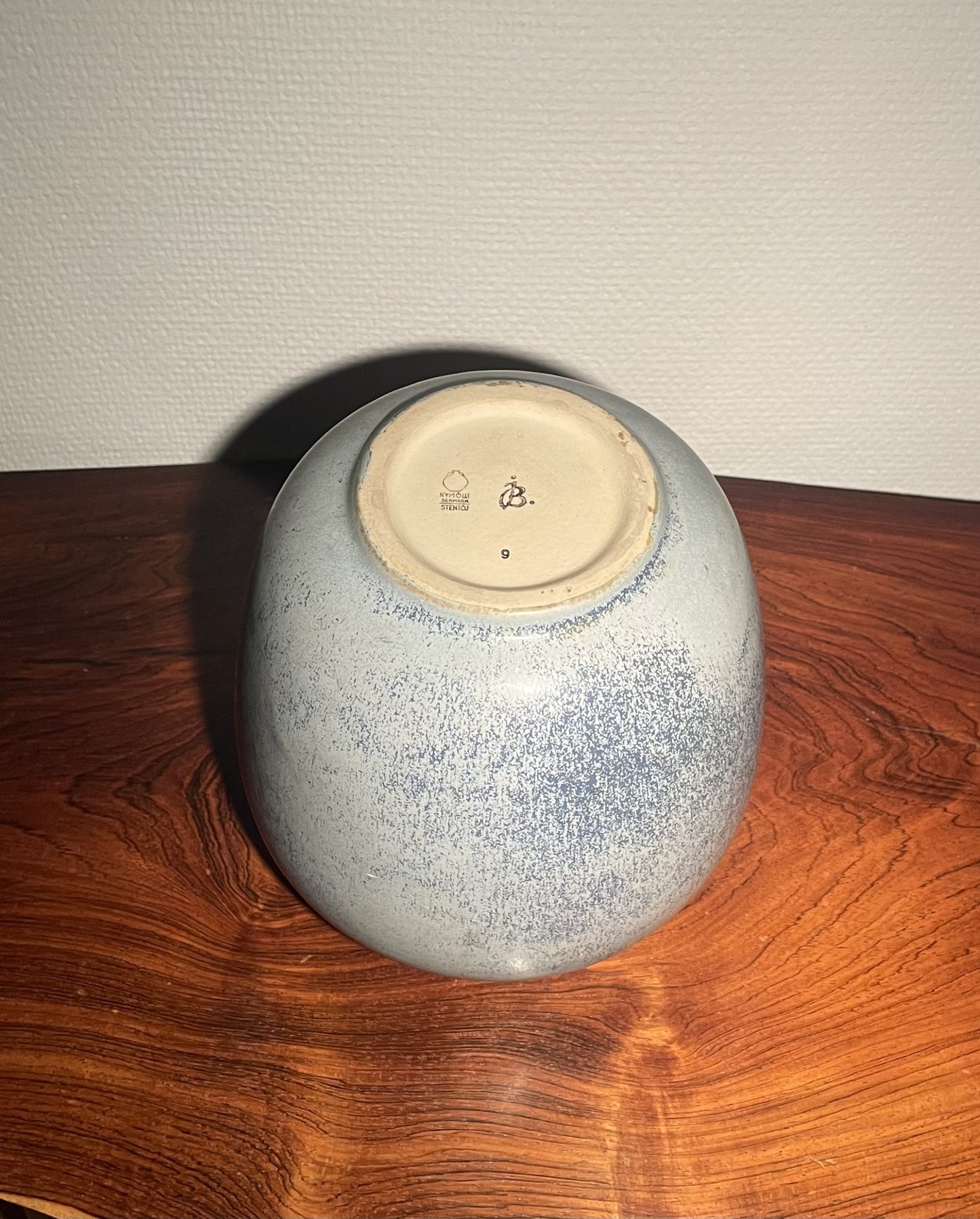 Beautiful Jacob E. Bang stoneware vase from Nymølle ceramics - no. 021120
