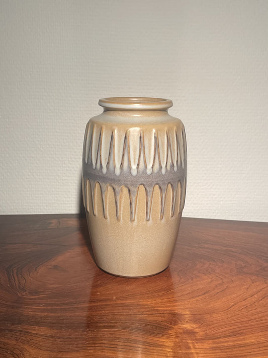 グンター・プラシャック (オーストリア) によるデザインの美しい Knabstrup 陶器の花瓶 - No. 022080
