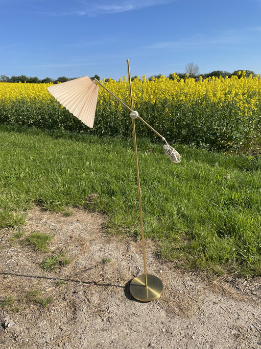 Flot messing standerlampe - nr. 018050