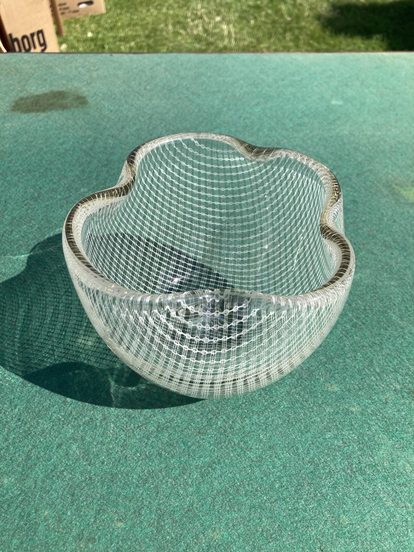 Beautiful glass bowl - no. 0460