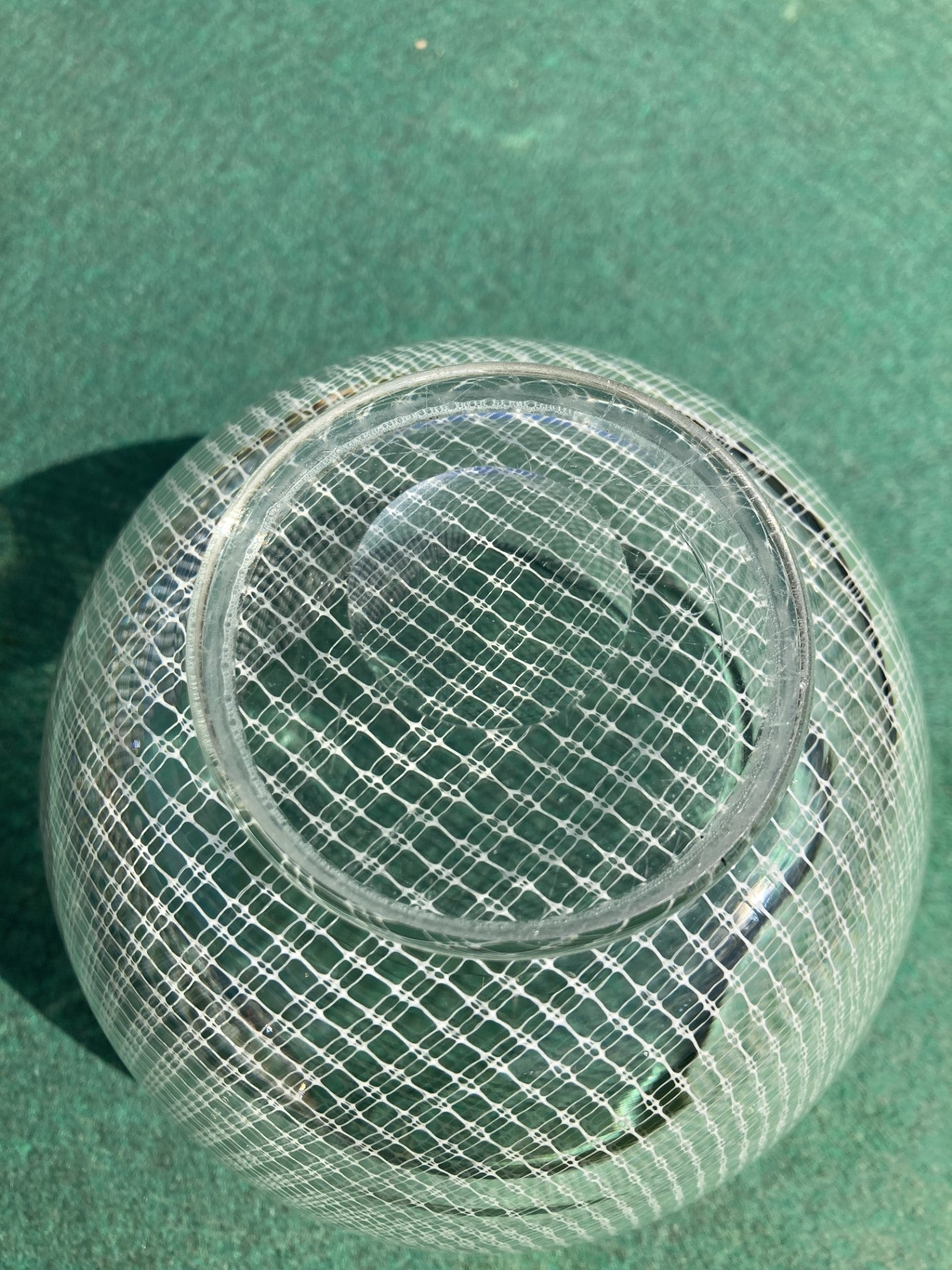 Beautiful glass bowl - no. 0460