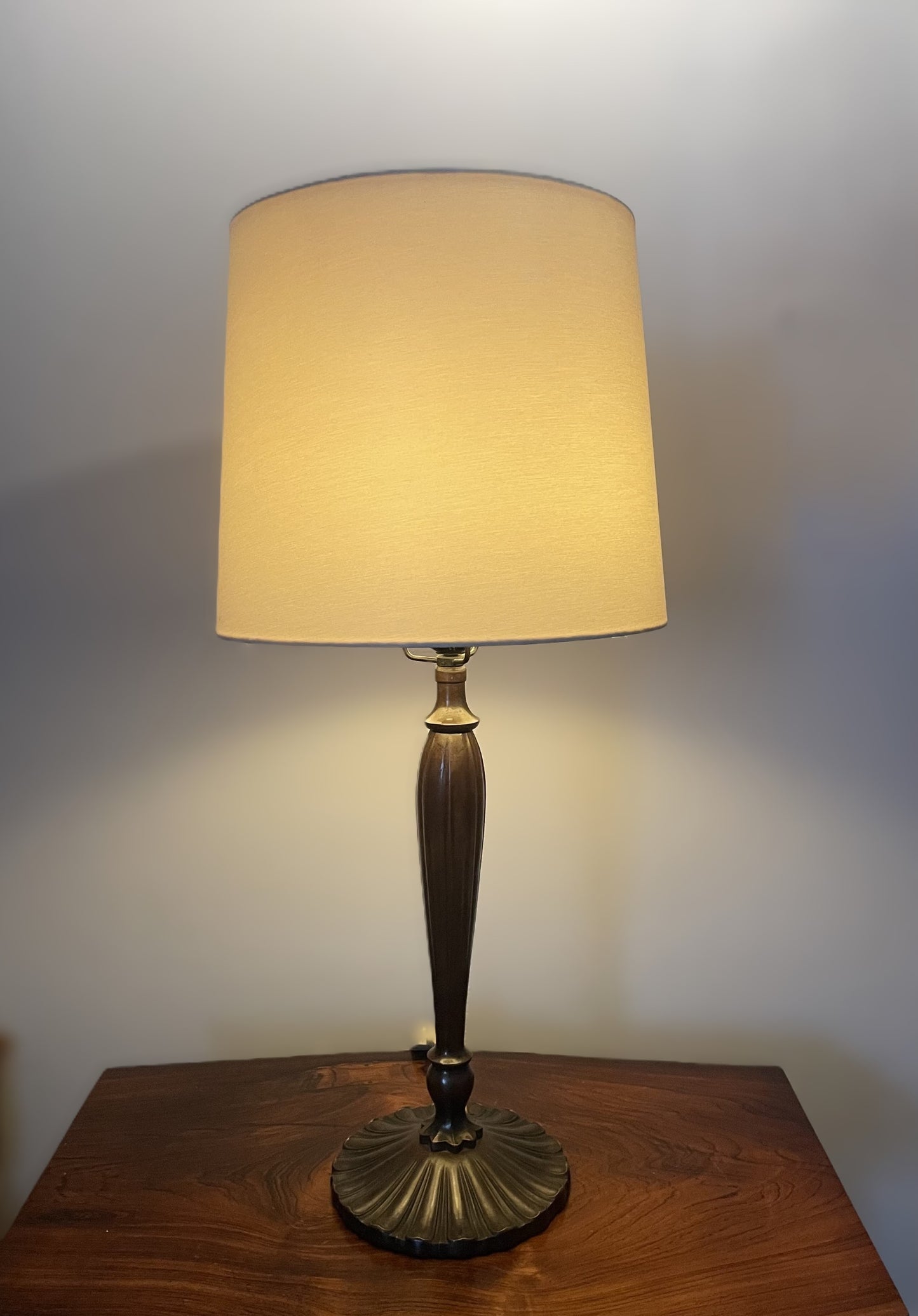 Table lamp in burnished brass from the 1940s - no. 070030