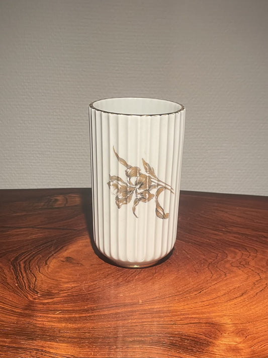 リュンビー磁器花瓶 - No. 090060