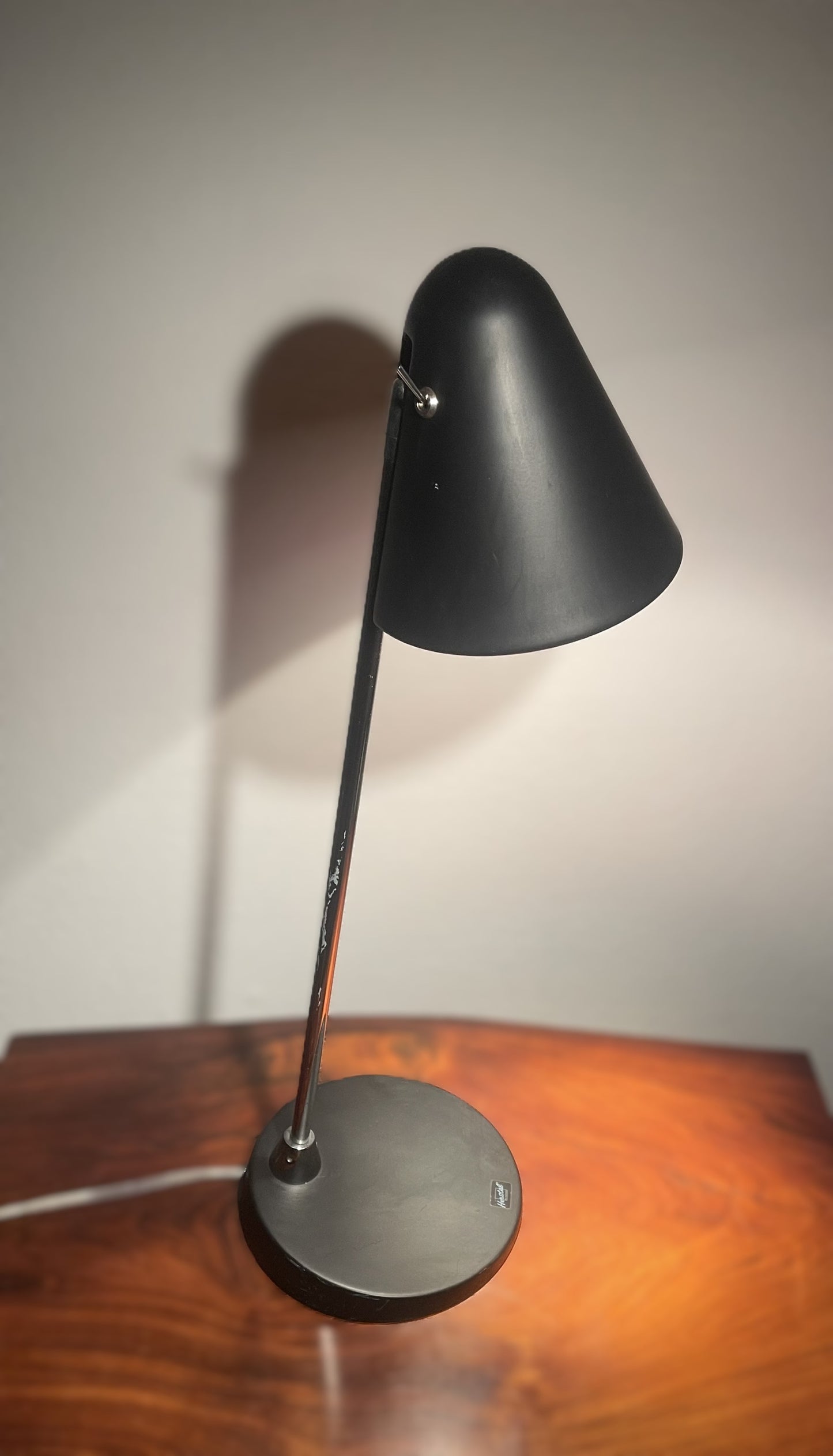 Flot Herstal halogen bordlampe med lysdæmper og bevægelig skærm - nr. 0004