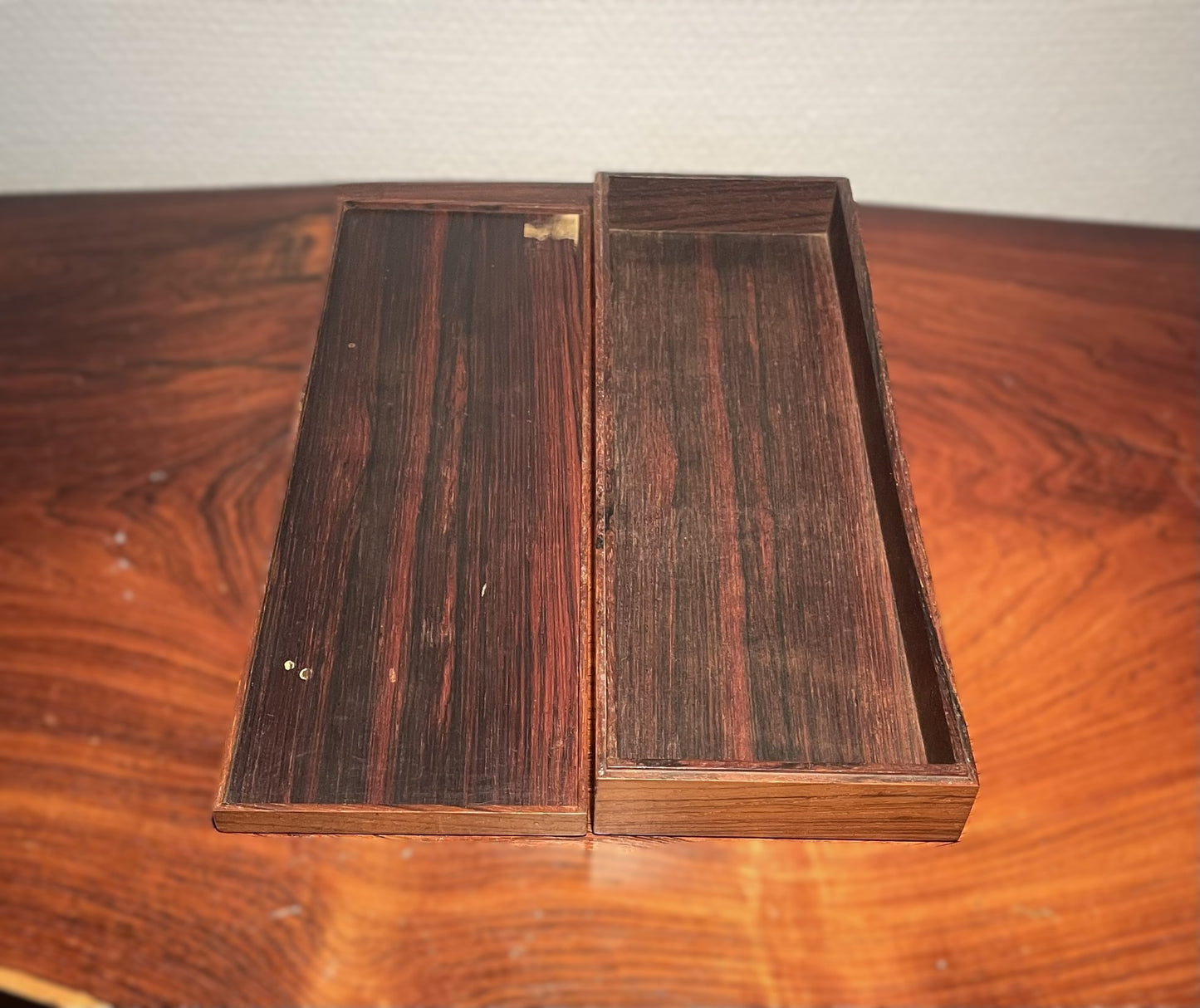 Beautiful box made of rosewood, design by Bodil Eje (mother of Thomas Eje) - no. 07060