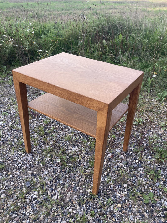 Nice Severin Hansen side table in oak - no. 0680