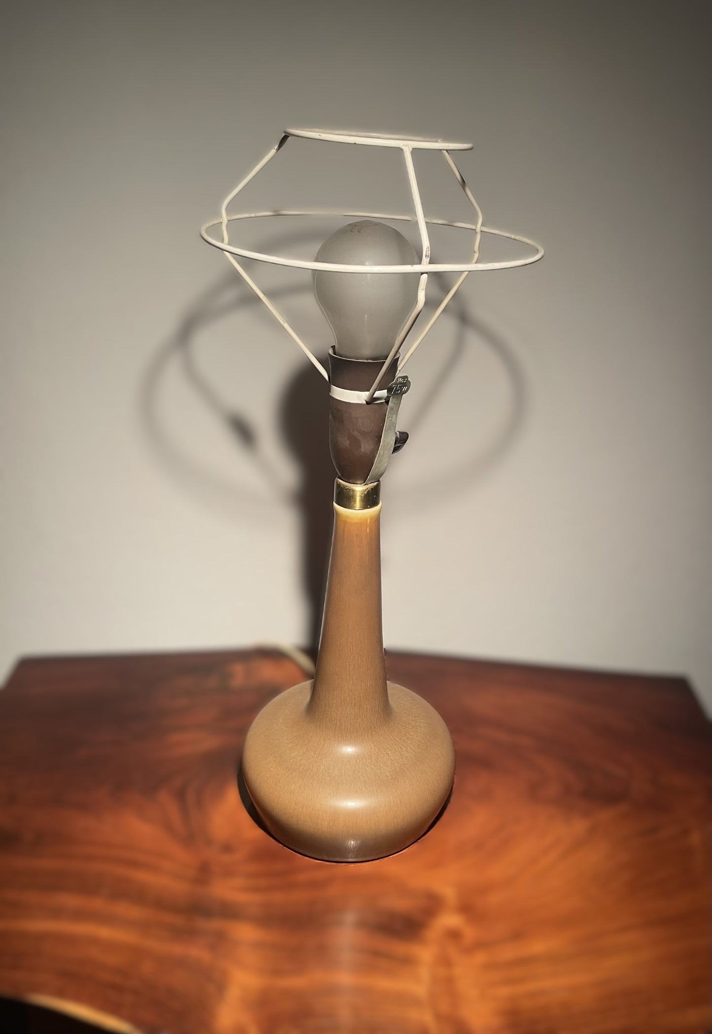 Flot Le klint bordlampe model 311, fremstillet hos Palshus - nr. 01400